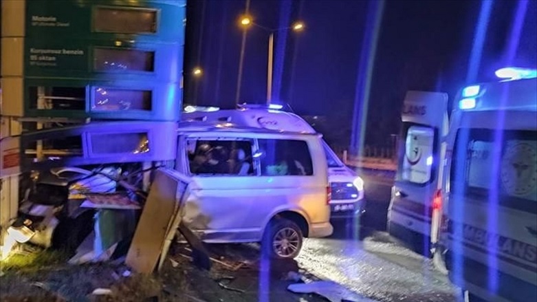 Ağrı'da trafik kazası: 2 ölü, 1 yaralı